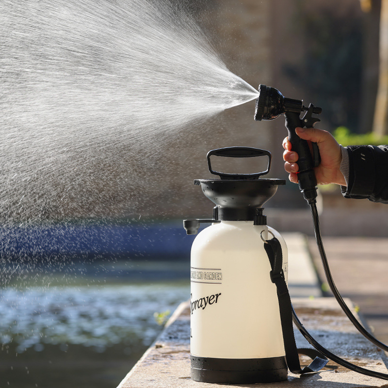 3/8L Hand Pressure Sprayer Hom - Sports Equipment Disinfectant Spray ulasan dan harga